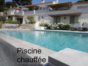  Home Cassis - Maison Mediterrannee - Piscine chauffée  Касси